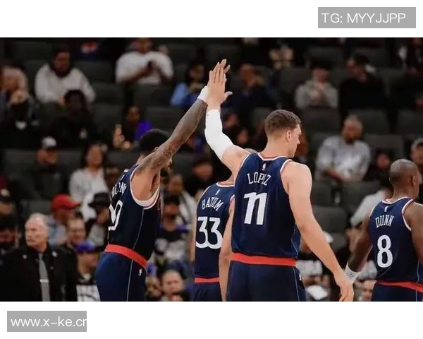 布克谈客战快船主场揭幕战:对手必将展现强烈侵略性 布克谈客战快船主场揭幕战:对手必将展现强烈侵略性