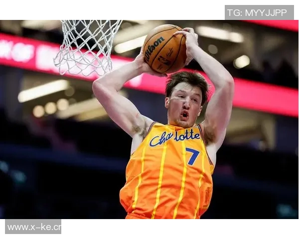 科沃德30分钟狂砍23分14板5助成NBA历史新秀第二人再创佳绩 科沃德30分钟狂砍23分14板5助成NBA历史新秀第二人再创佳绩